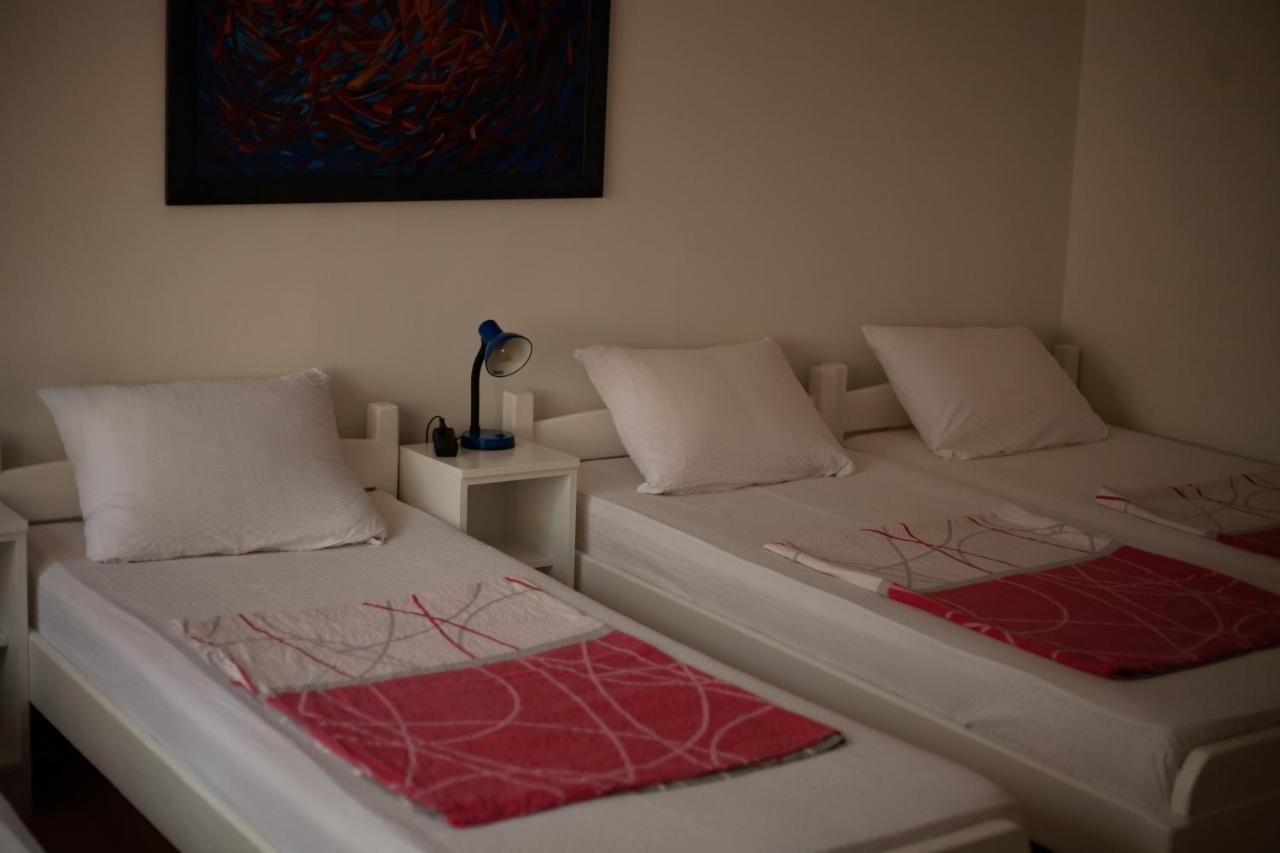 Apartments Azra Мостар Екстериор снимка